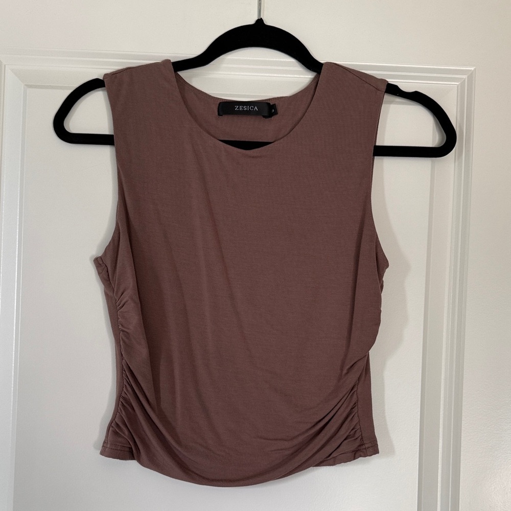 Women's Sleeveless Brown Top